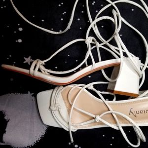 BRAND NEW White lace up shoe CHUNKY HEEL